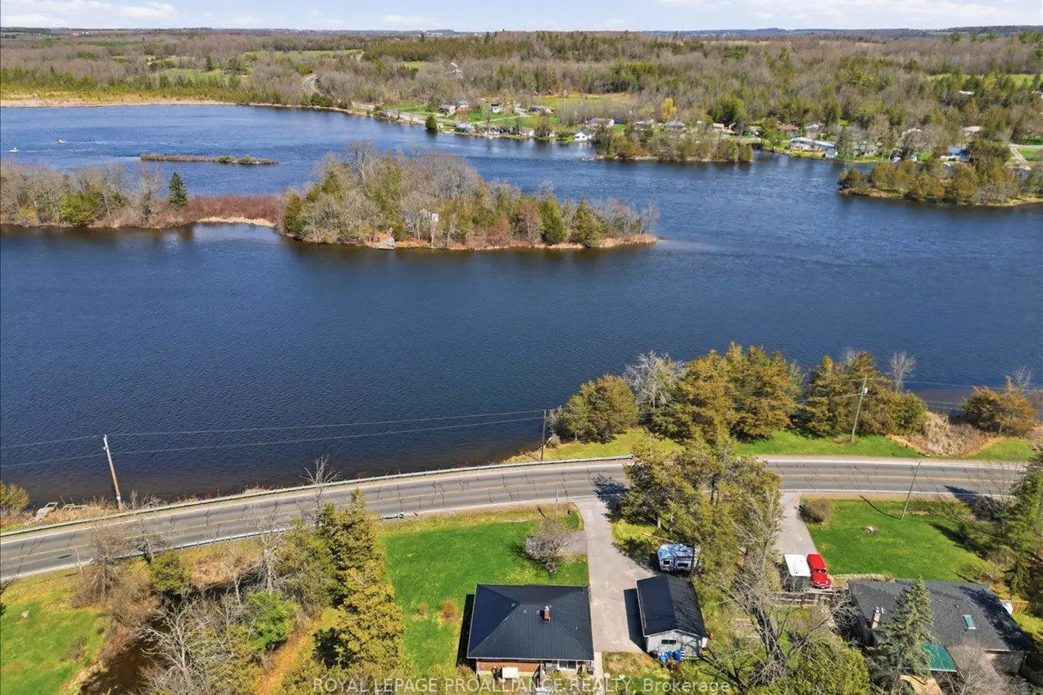 6748 County Road 50 photo 2