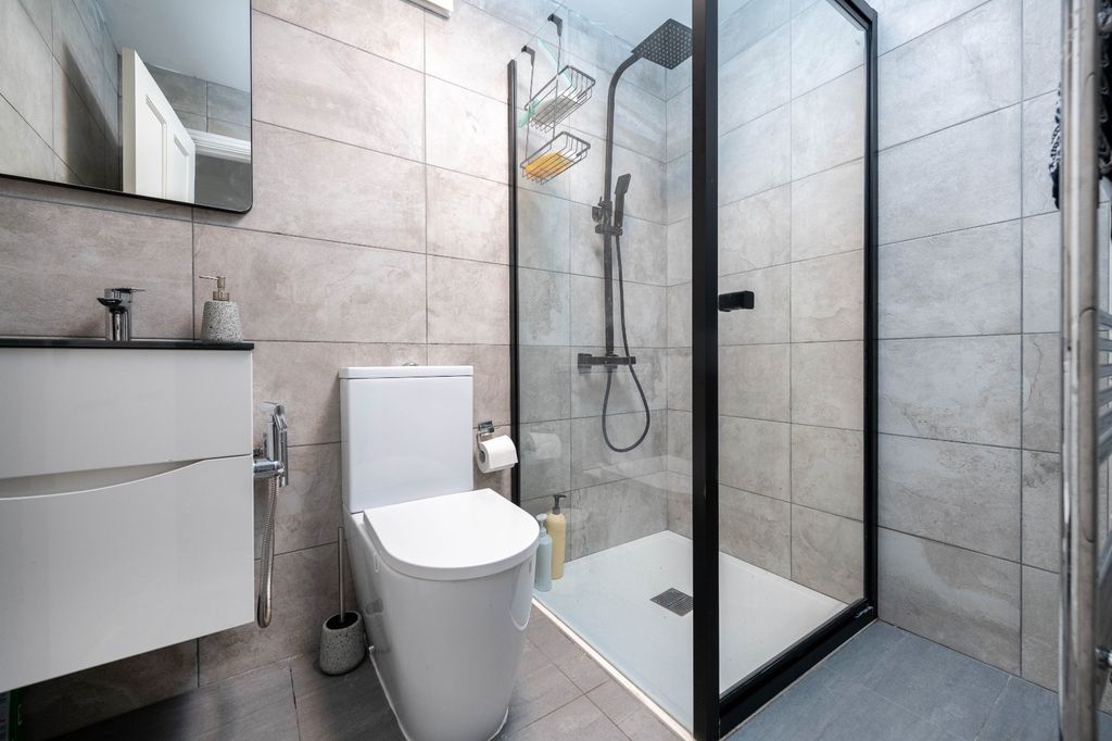 Additional image 14 of 5 bed detached house for saleFourth Avenue, Grantham NG31