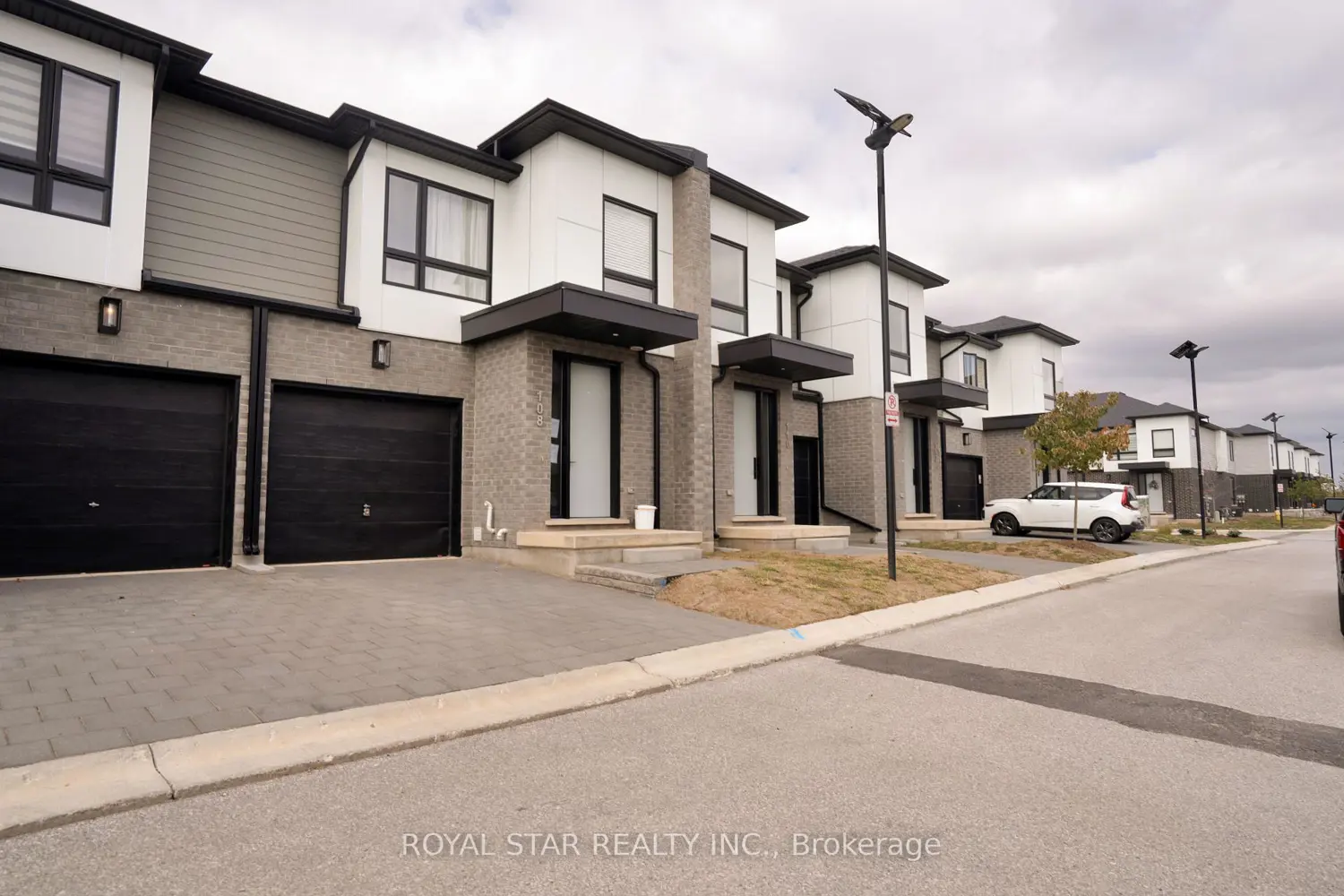 175 Doan Drive 108 photo 2