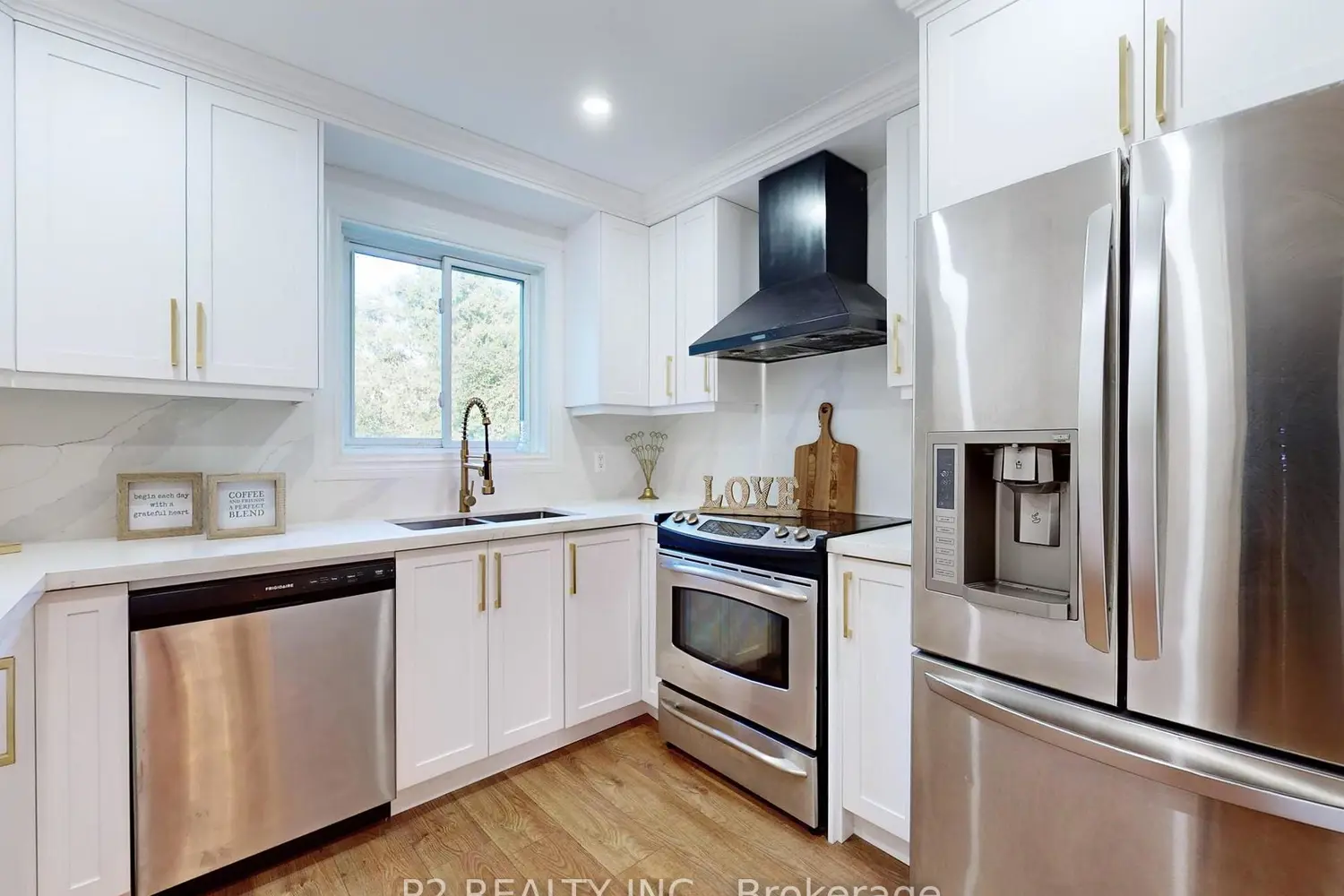 411 Rosedale Drive photo 4