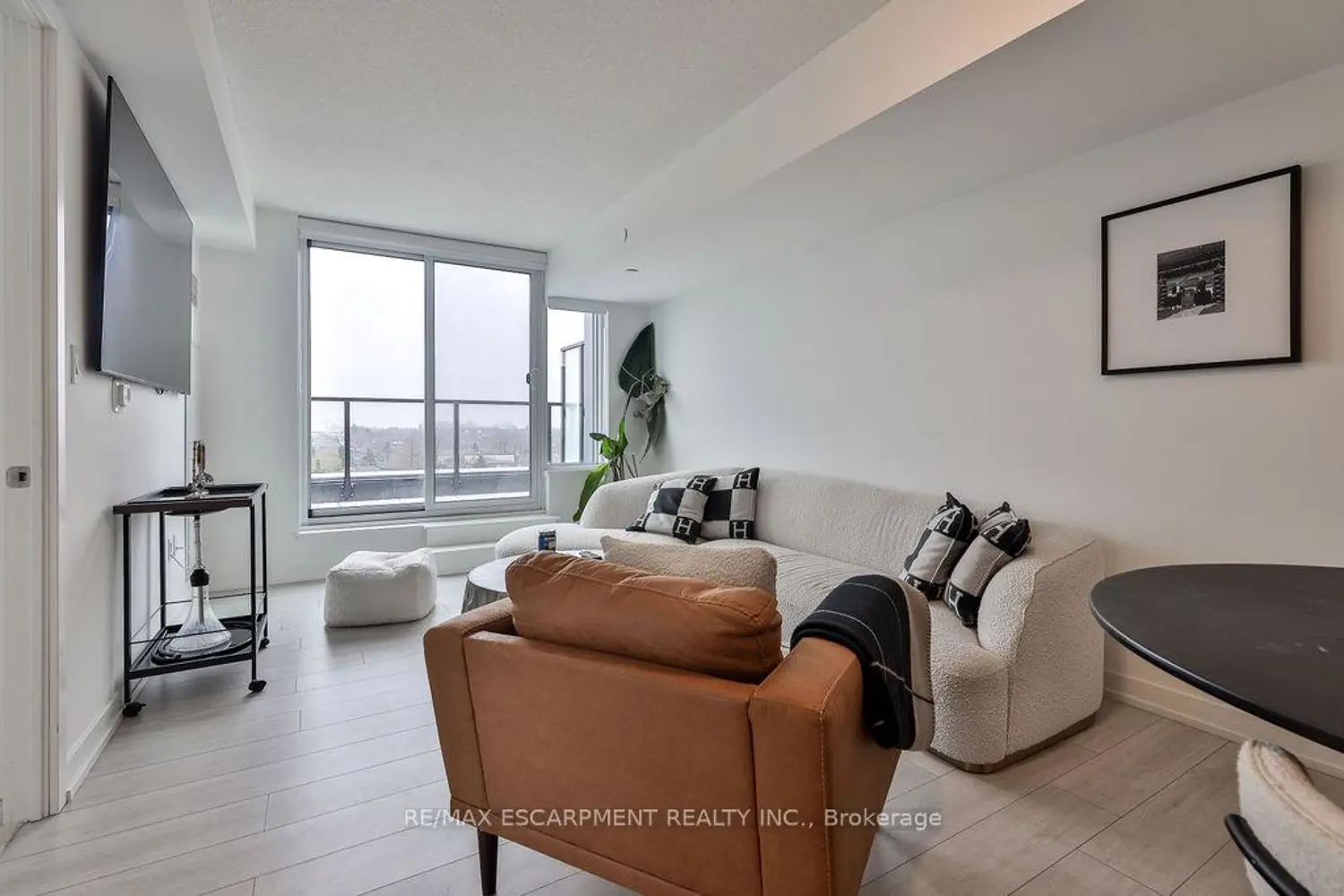 Additional image 10 of 556 Marlee Avenue 606