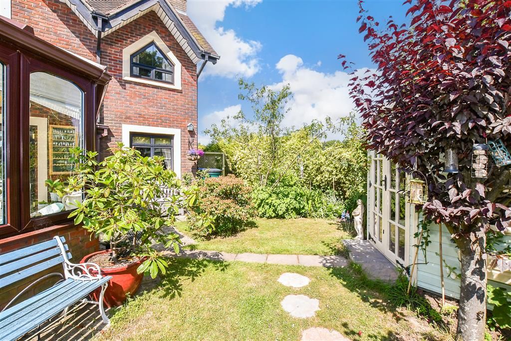 Additional image 16 of 4 bed detached house for saleLime Tree Court, Freshwater, Isle Of Wight PO40
