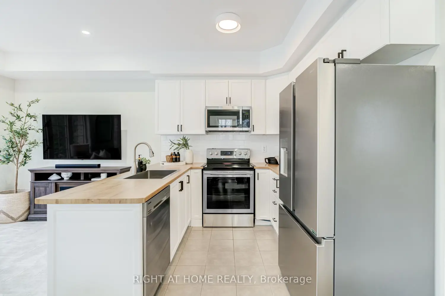 Additional image 7 of 1250 St Martins Drive 88