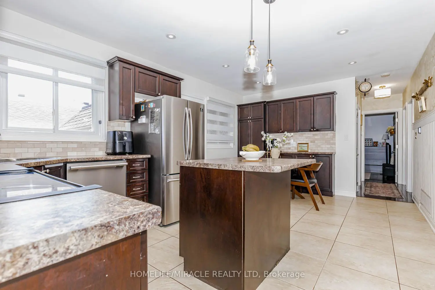 403 Delrex Boulevard photo 3