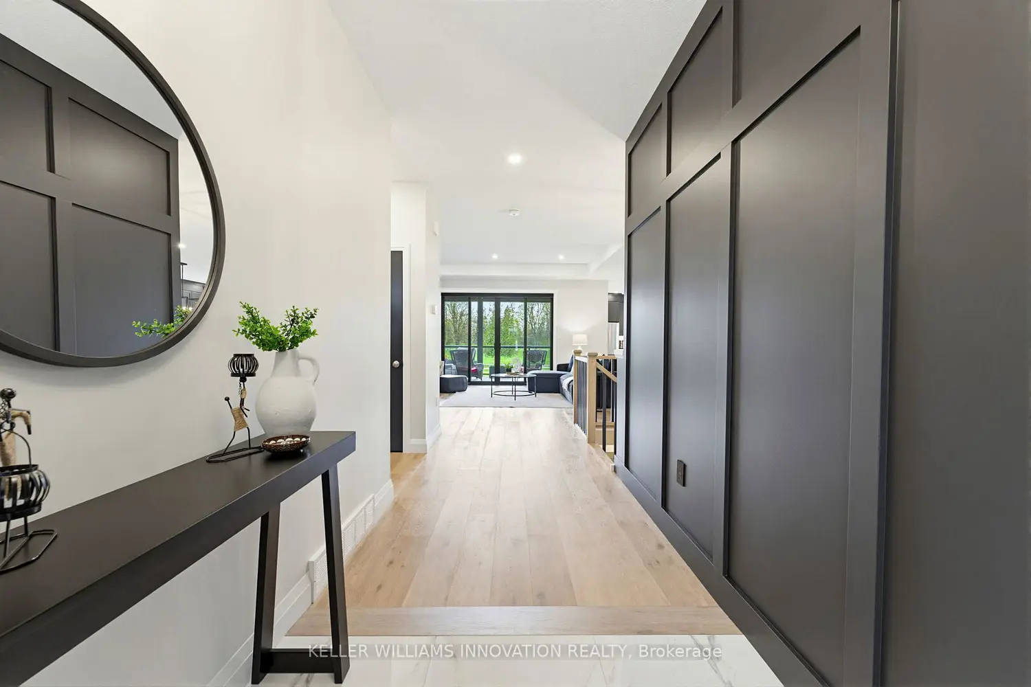 37 Gilmer Crescent photo 3