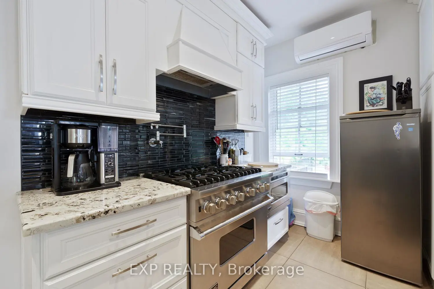 80 Barton Street 3 photo 5