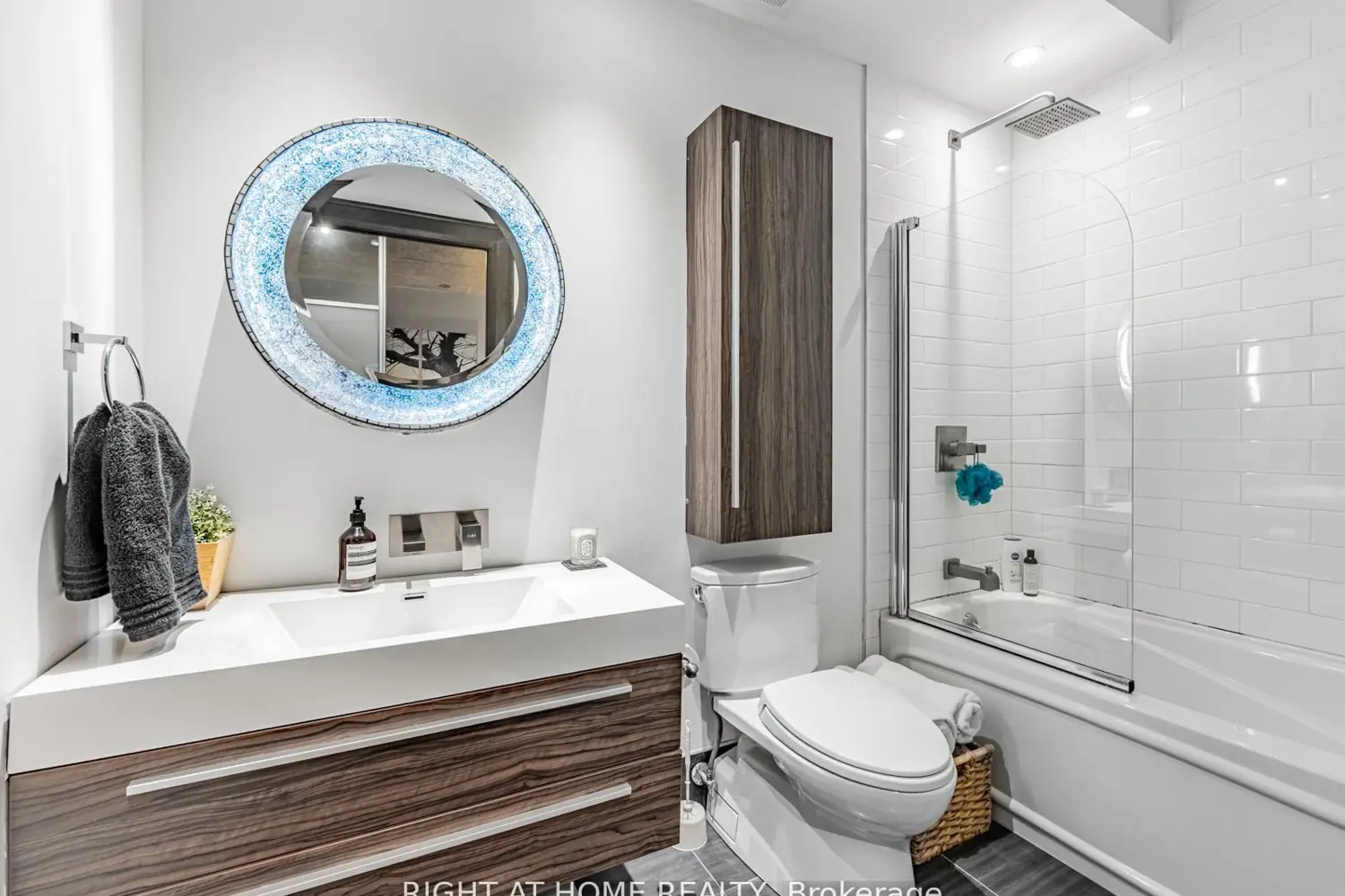 Additional image 11 of 50 Camden Street 405