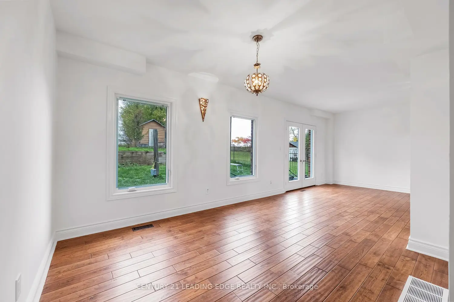 34 Mitchell Avenue photo 5