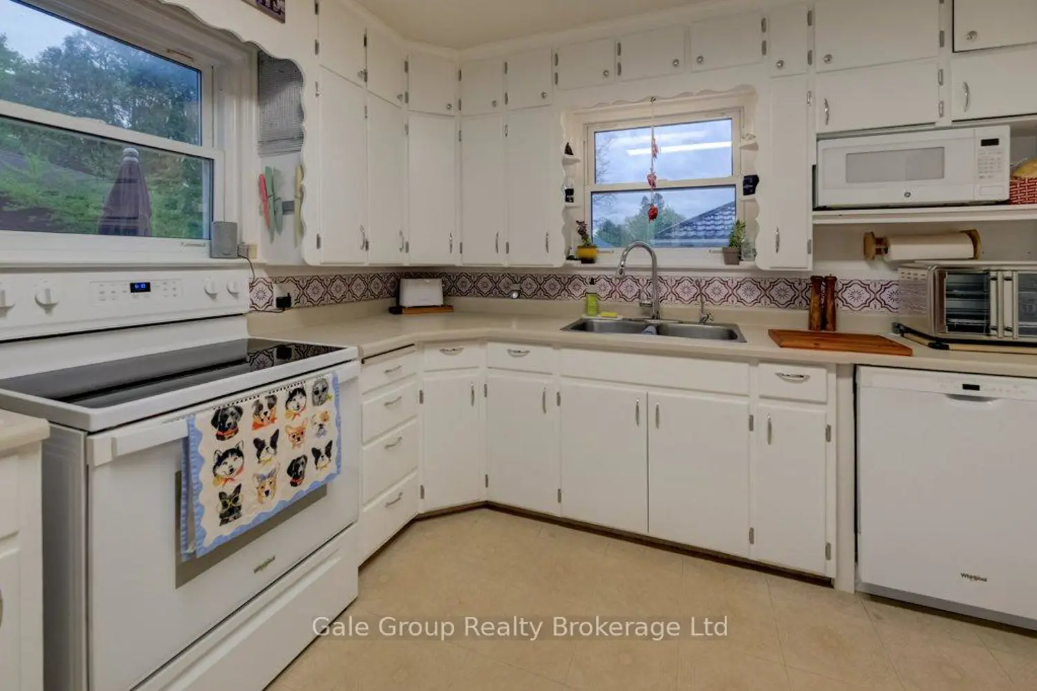 Additional image 7 of 694 Glencairn Avenue