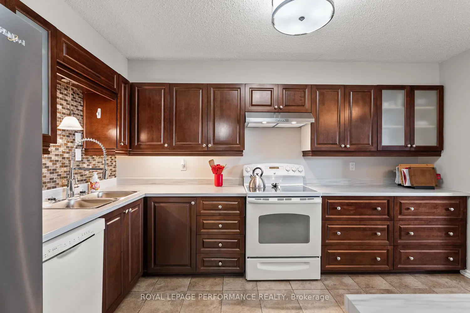 200 Lafontaine Avenue Unit #407 photo 3
