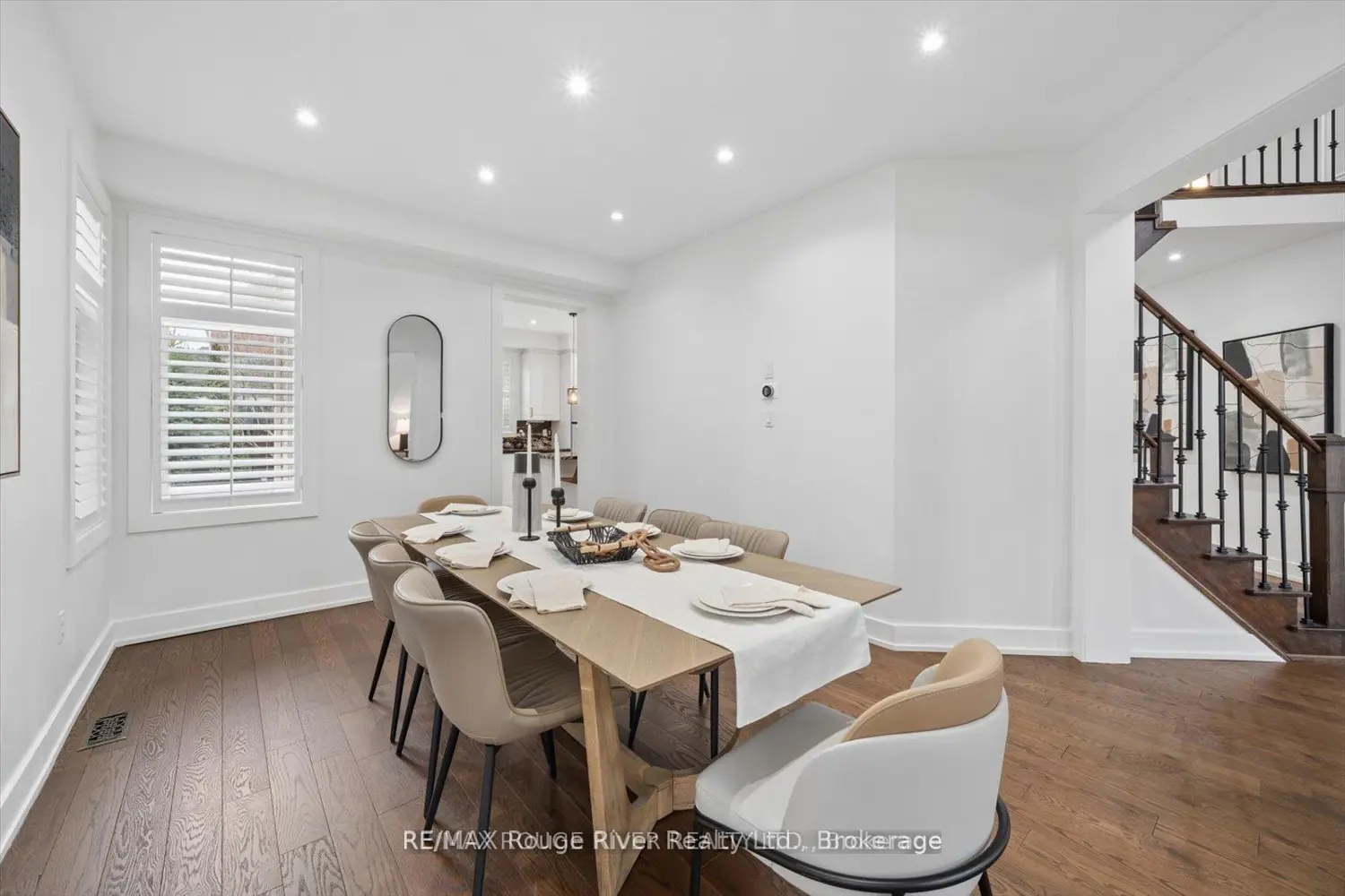 77 Joshua Boulevard photo 3