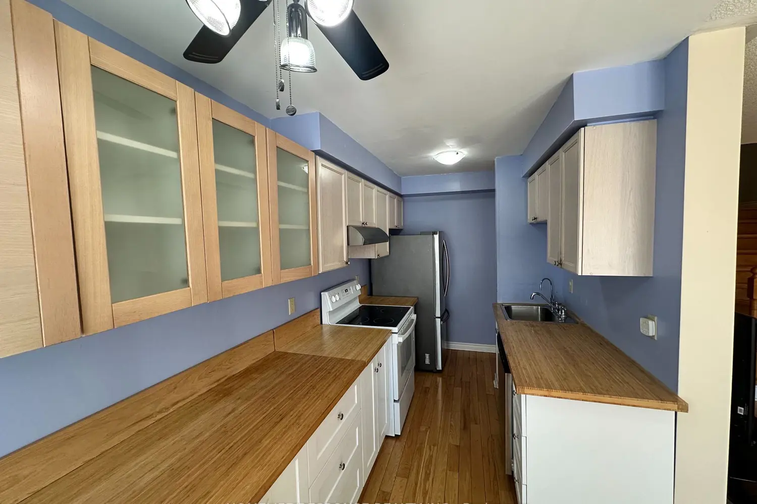 89 Ravenscliffe Court photo 5