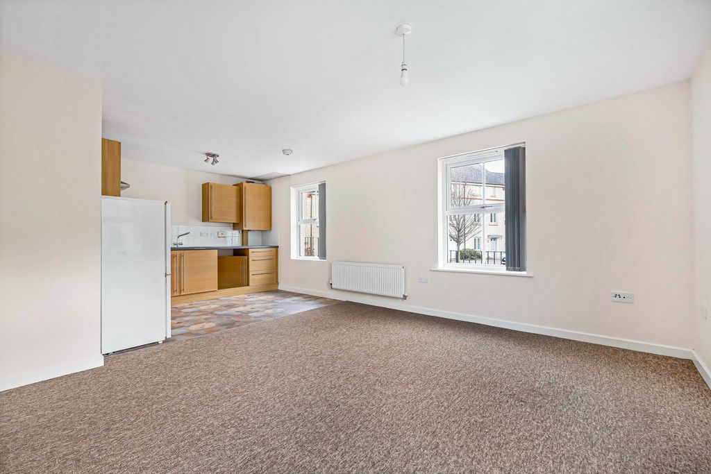 Additional image 2 of 2 bed flat for salePalmer Road, Faringdon, Oxfordshire SN7