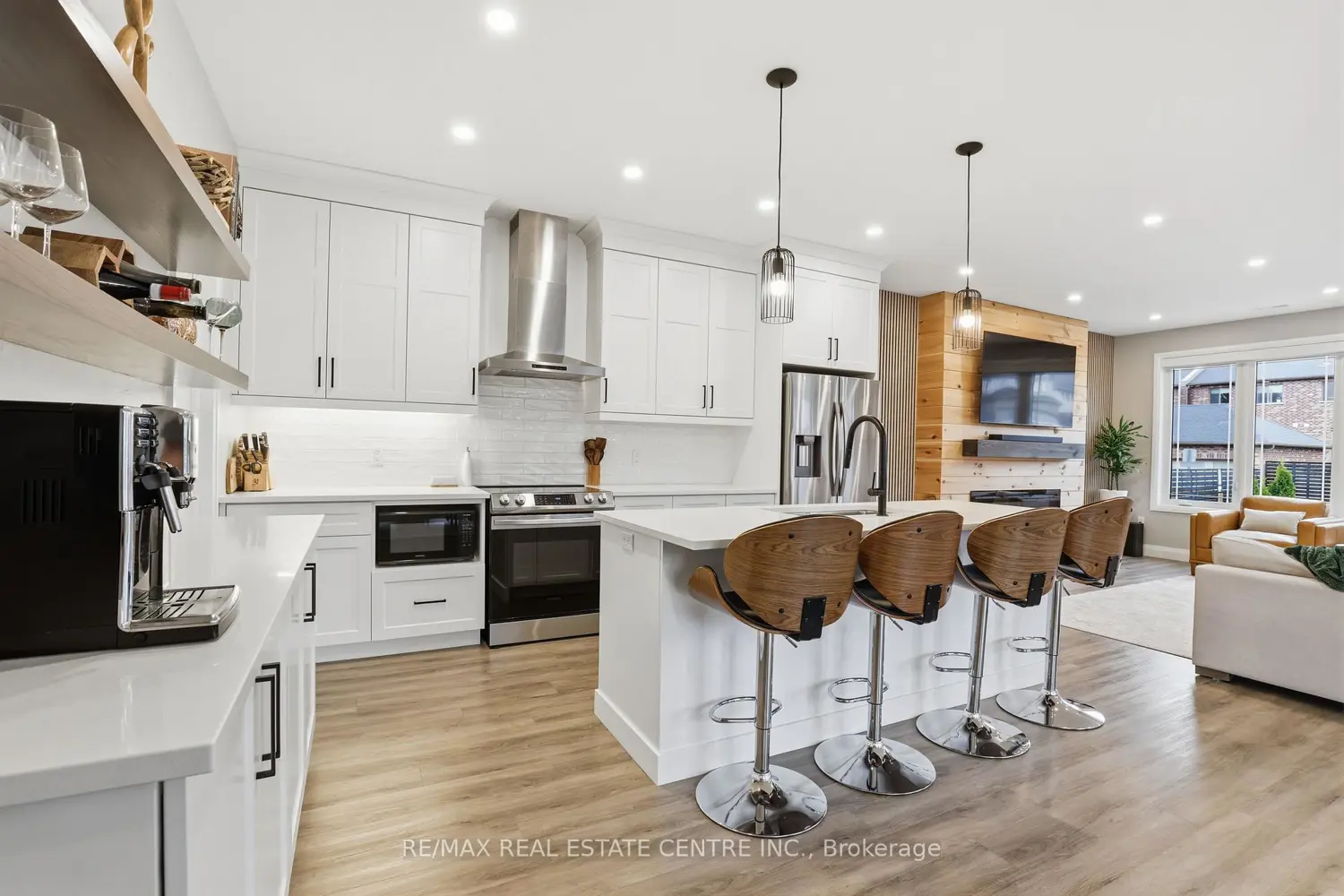 95 Dallan Drive photo 3