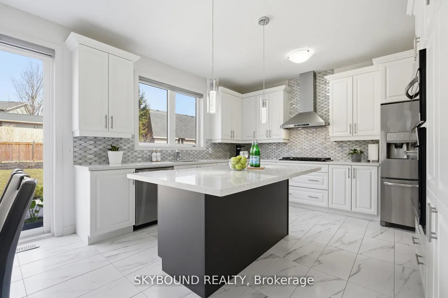 80 Harpin Way photo 5