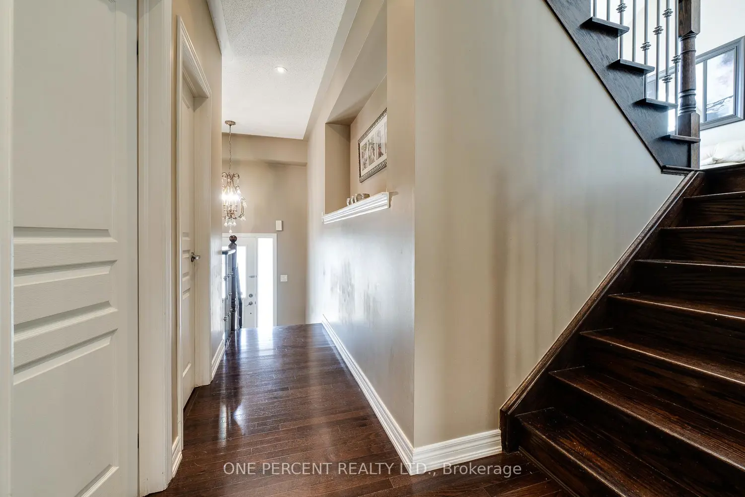 38 Bowkett Drive photo 4