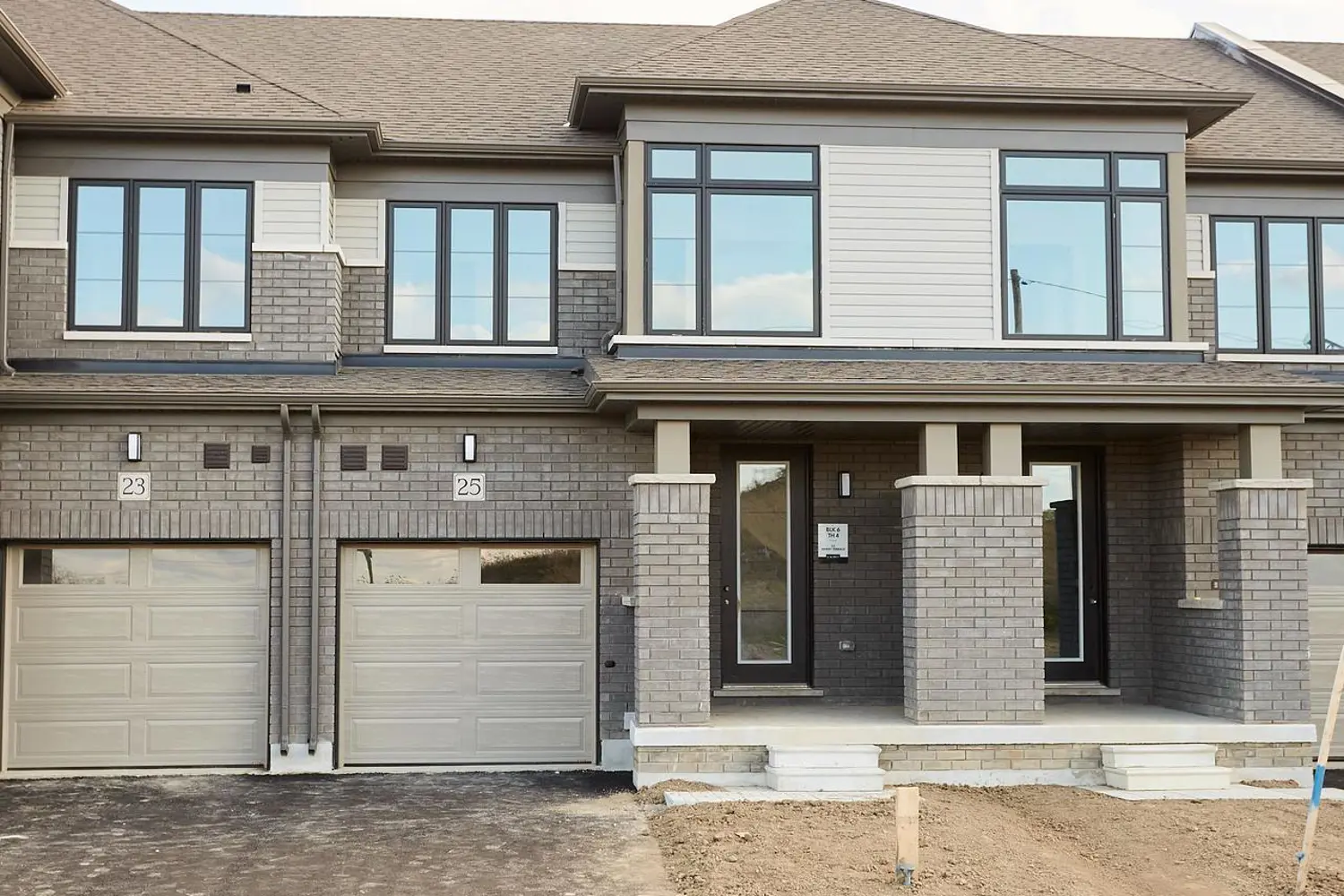 25 Awrey Terrace photo 2