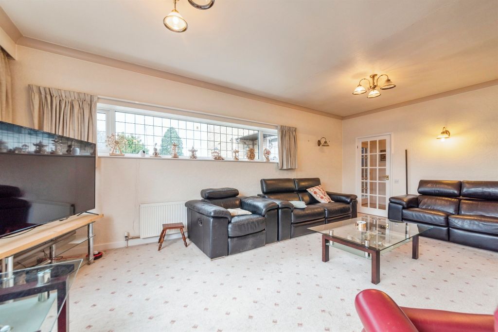 Additional image 2 of 4 bed detached house for saleWoodlands Drive, Grantham NG31
