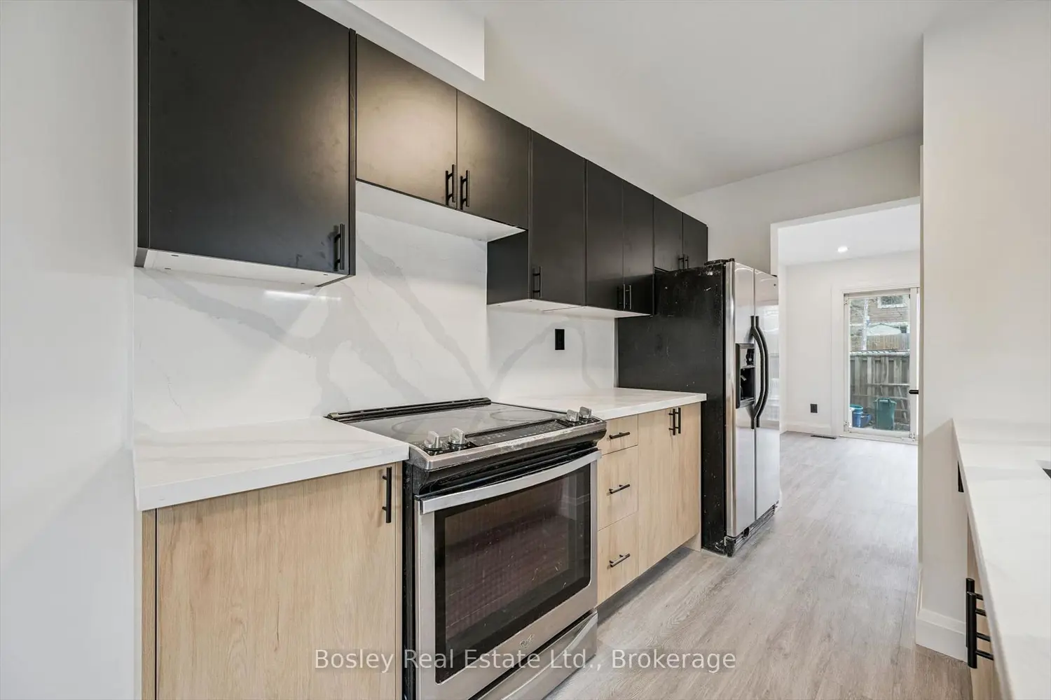 900 Central Park Drive 49 photo 3