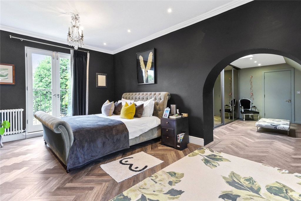 Additional image 13 of 5 bed detached house for saleEsher Green, Esher KT10
