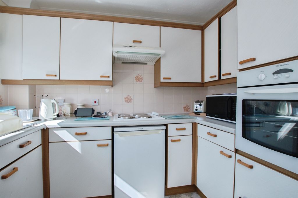 Additional image 6 of 2 bed flat for saleSalisbury Street, Fordingbridge SP6