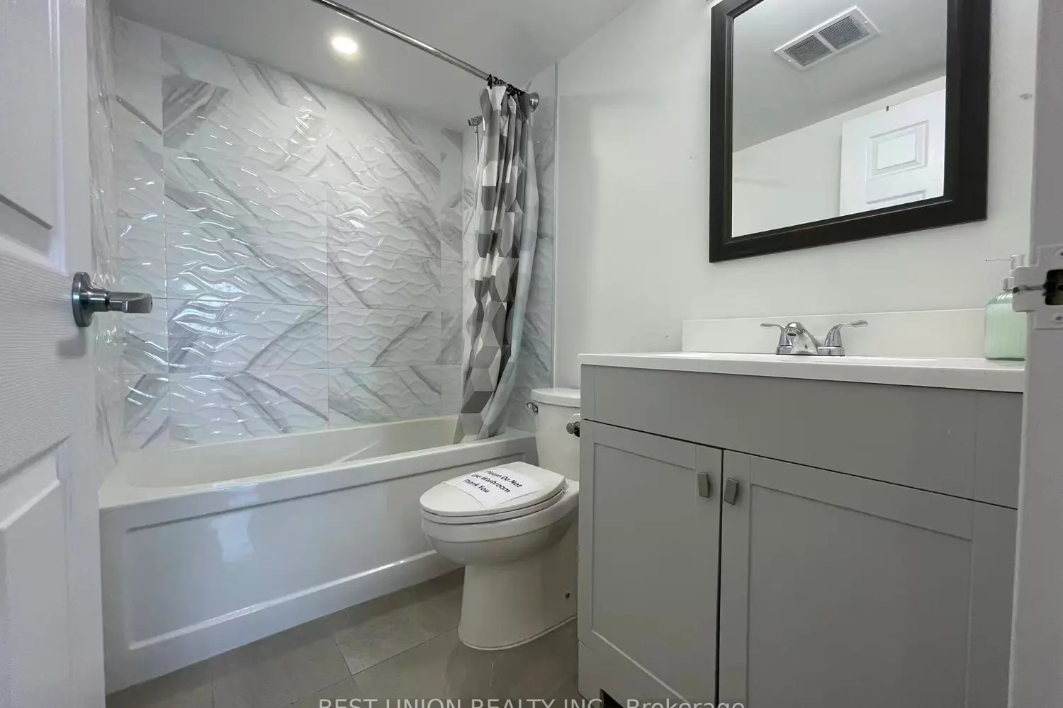Additional image 9 of 45 Sunrise Avenue 1705