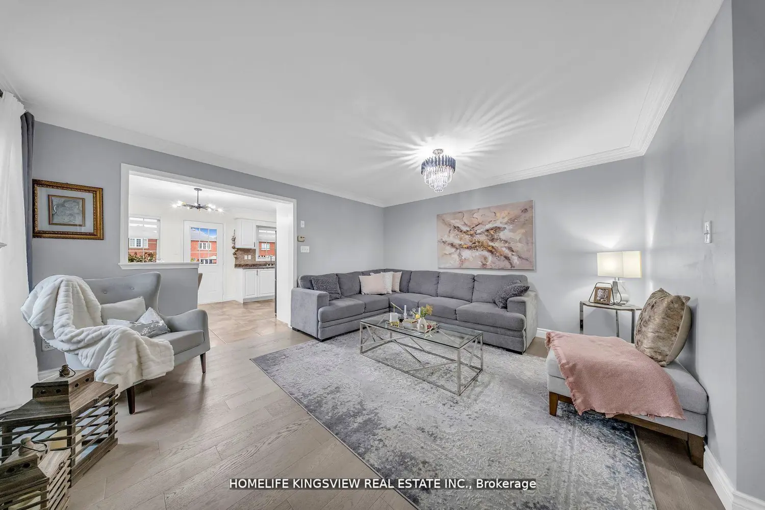 241 Canada Drive photo 3