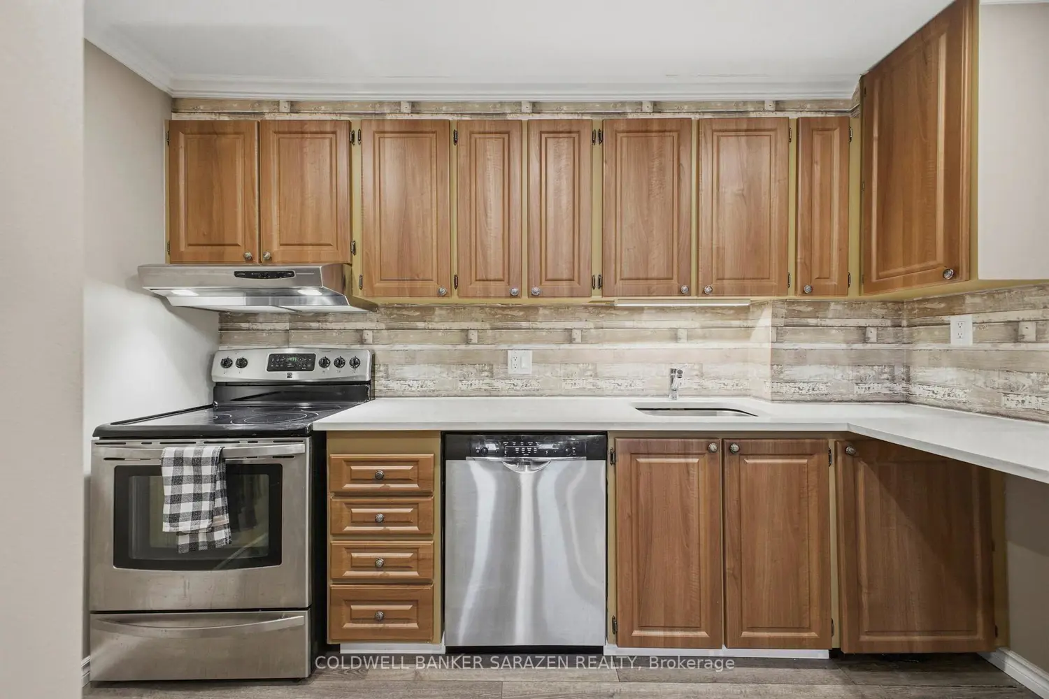 415 Greenview Avenue 2102 photo 2