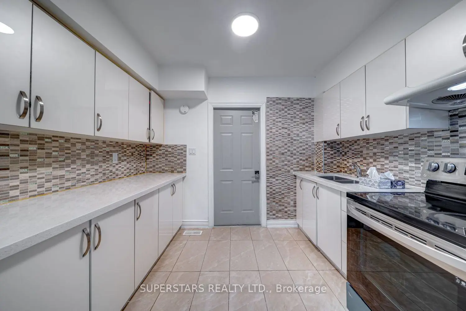 Additional image 4 of 1587 Dufferin Street