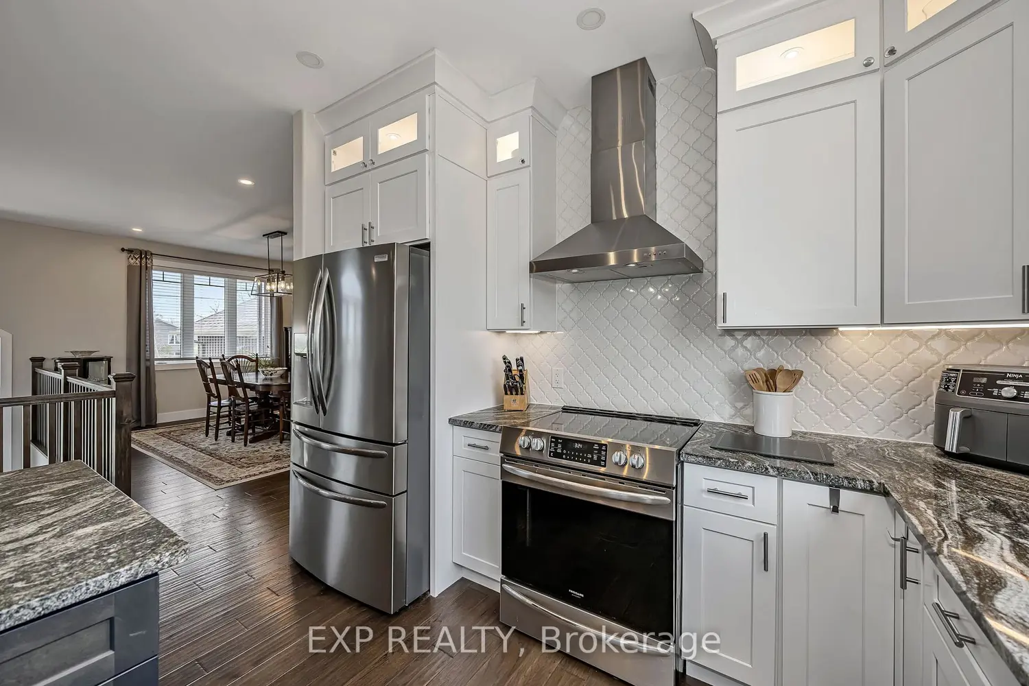 250 Bristow Road photo 3
