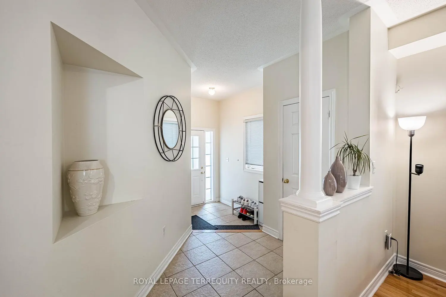 3926 Candlelight Drive photo 3