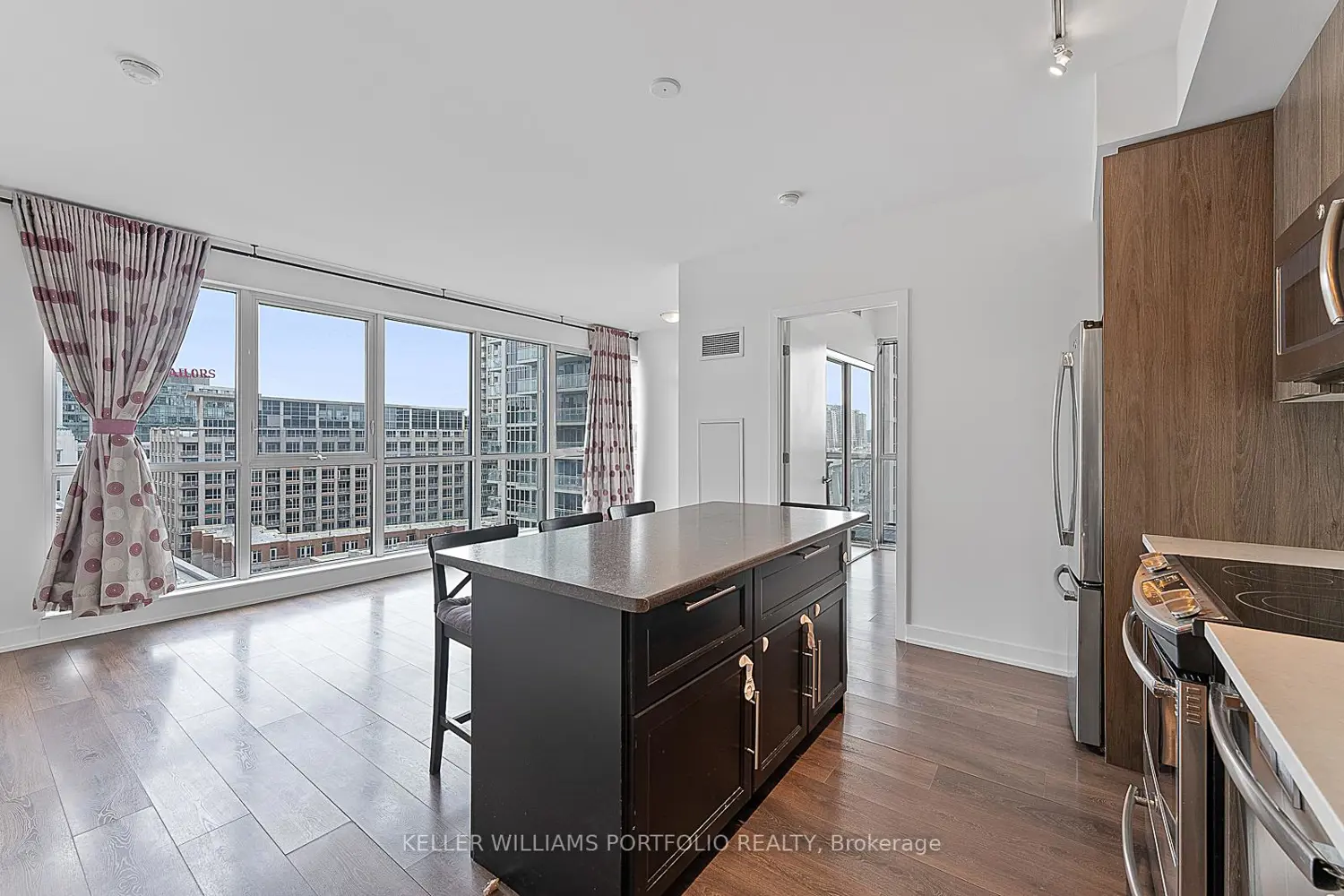 Additional image 3 of 50 Bruyeres Mews 1009