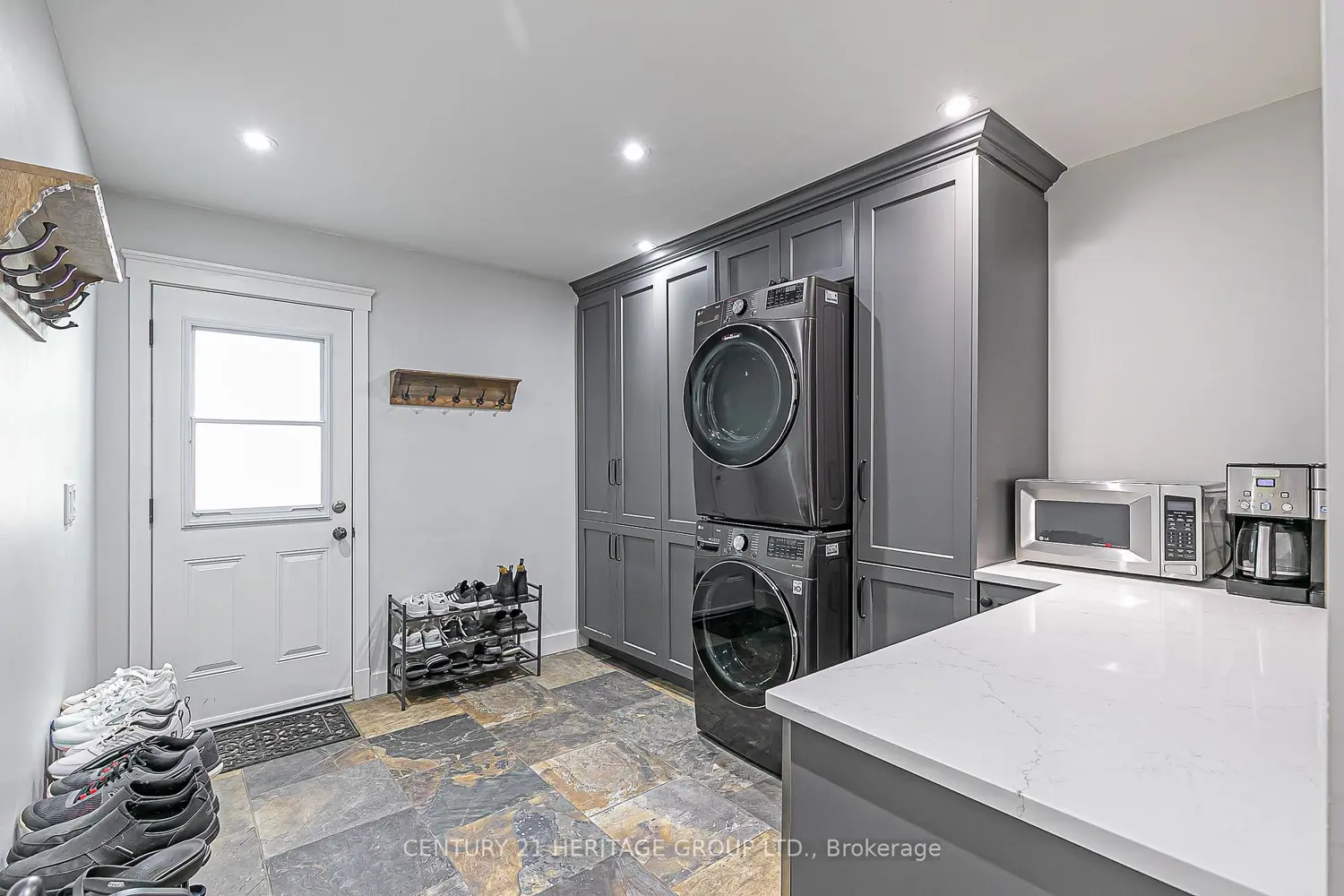 Additional image 8 of 164 Park Avenue