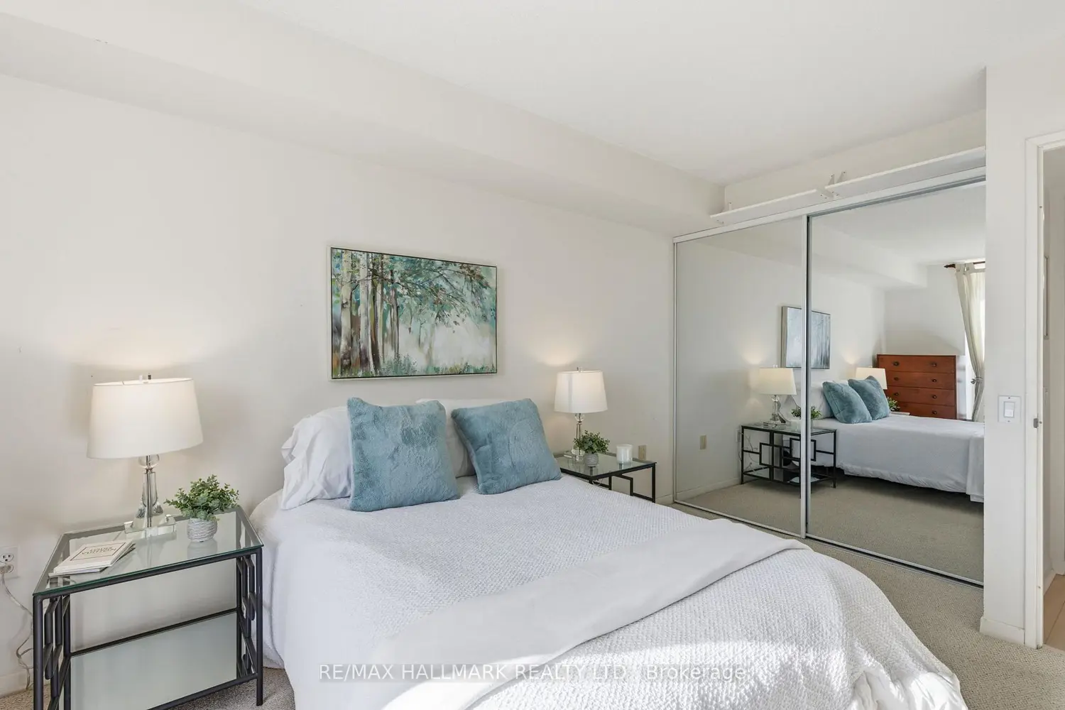 Additional image 9 of 21 Overlea Boulevard 1801