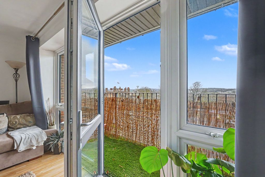 Additional image 15 of 2 bed flat for saleDock Road, Chatham ME4