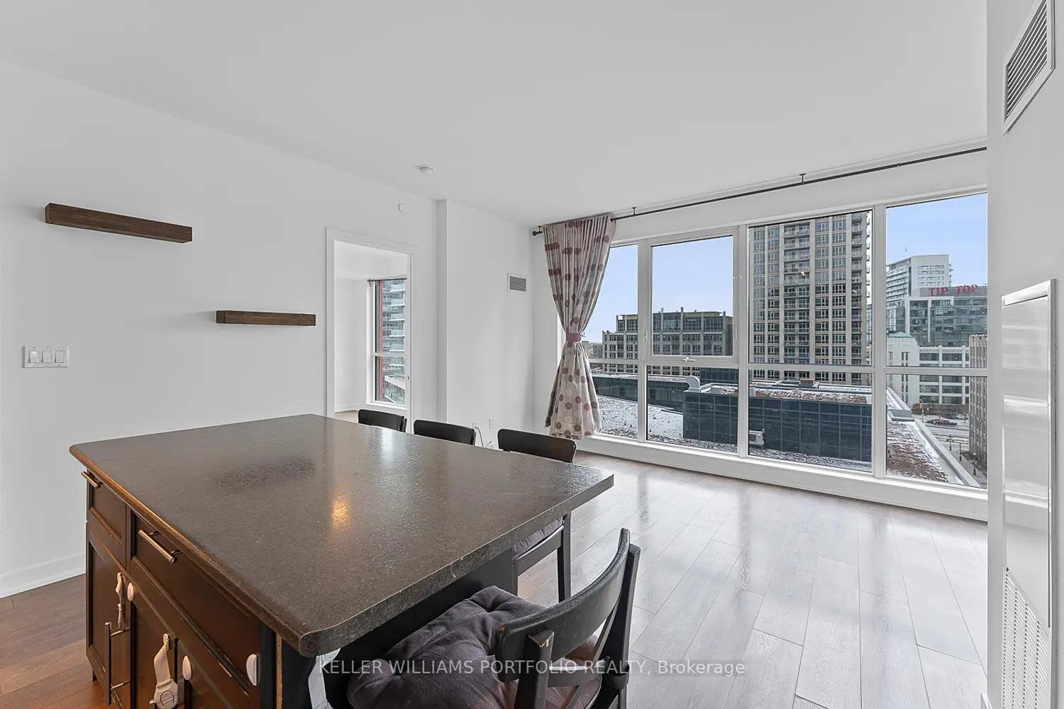 Additional image 4 of 50 Bruyeres Mews 1009