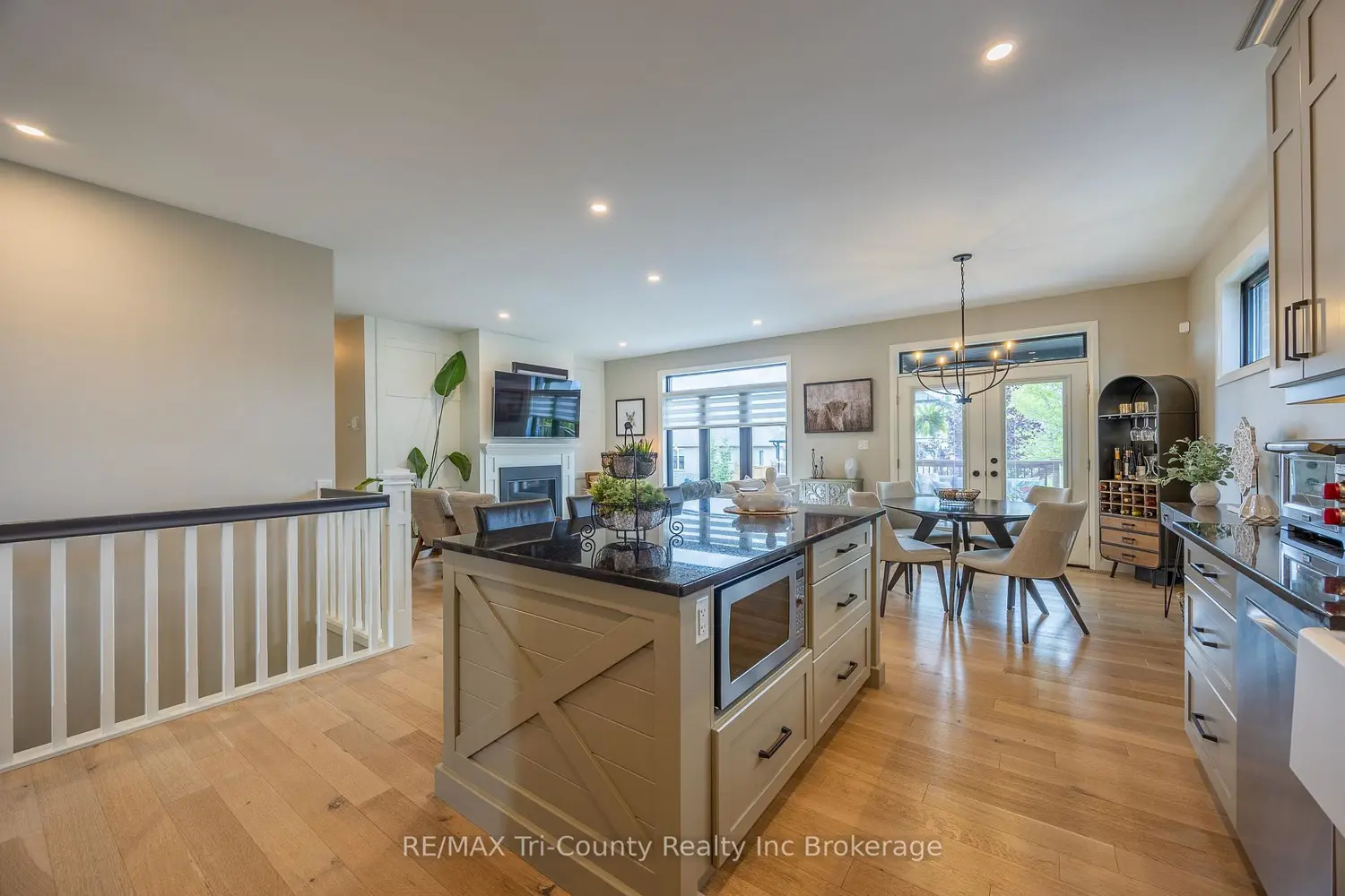 18 Belmont Avenue photo 5