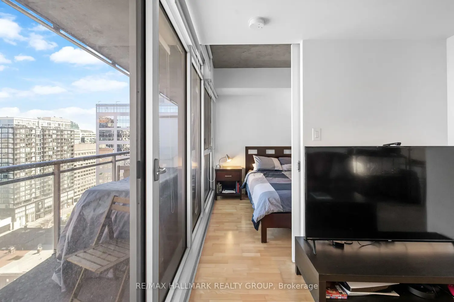 Additional image 5 of 324 Laurier Avenue 1804