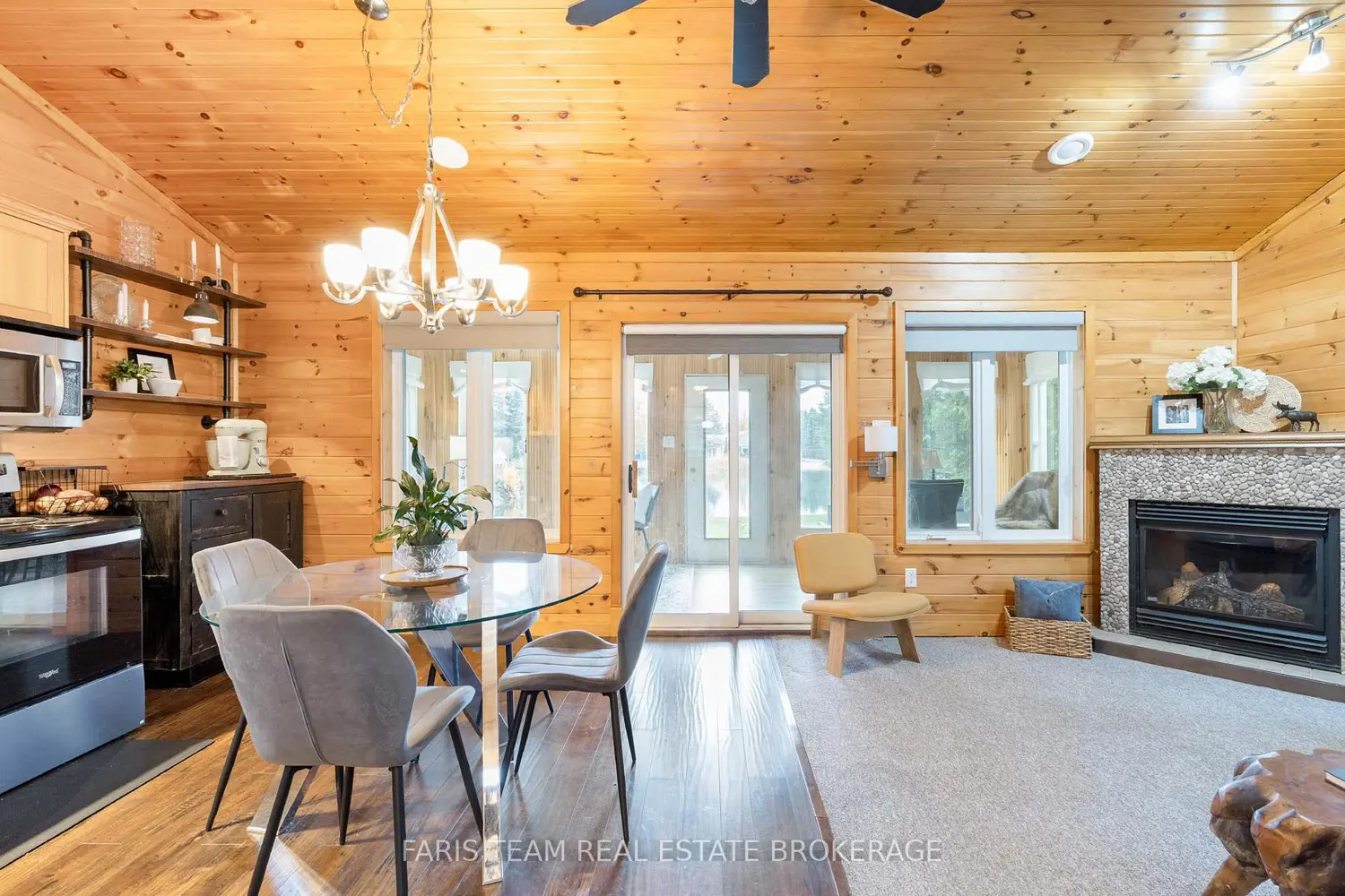 Additional image 9 of 12 Cabin Crescent