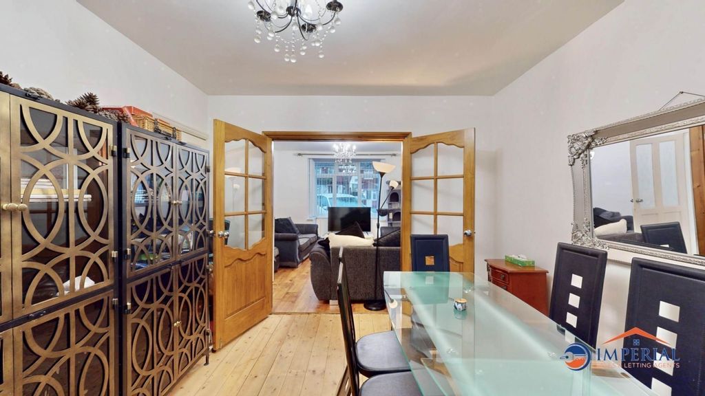 Additional image 4 of 4 bed semi-detached house for saleAllenby Road, Southall UB1