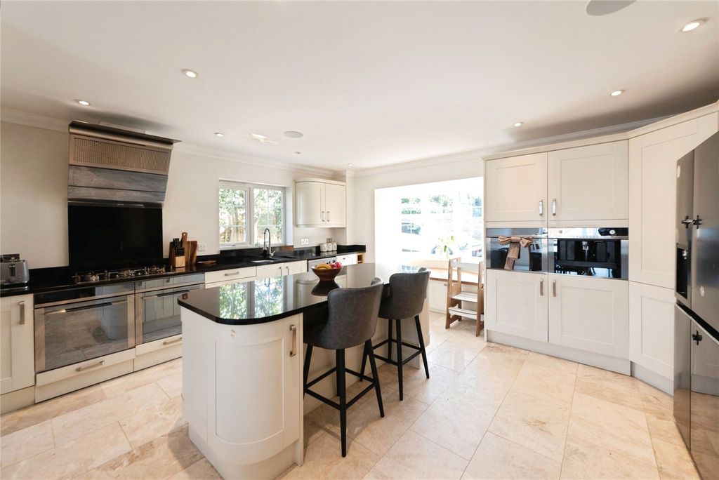 Additional image 4 of 5 bed detached house for saleCatisfield Road, Fareham, Hampshire PO15