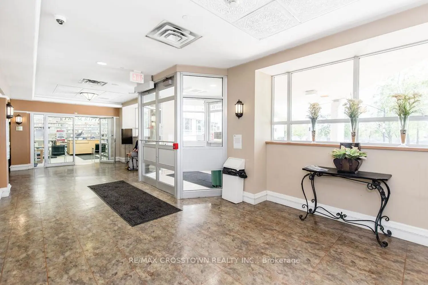 Additional image 11 of 74 Ross Street 44
