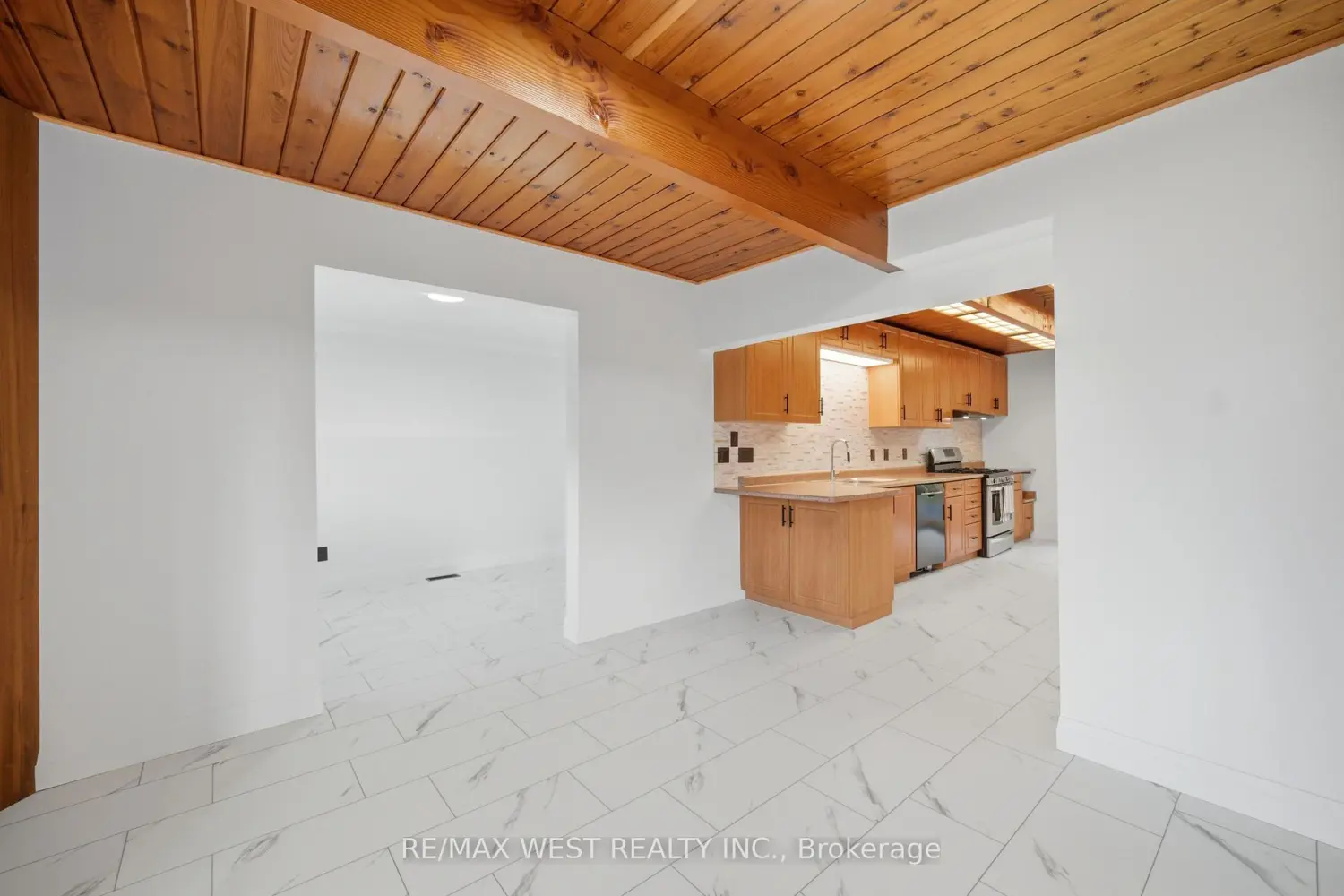 Additional image 5 of 61 Antigua Drive