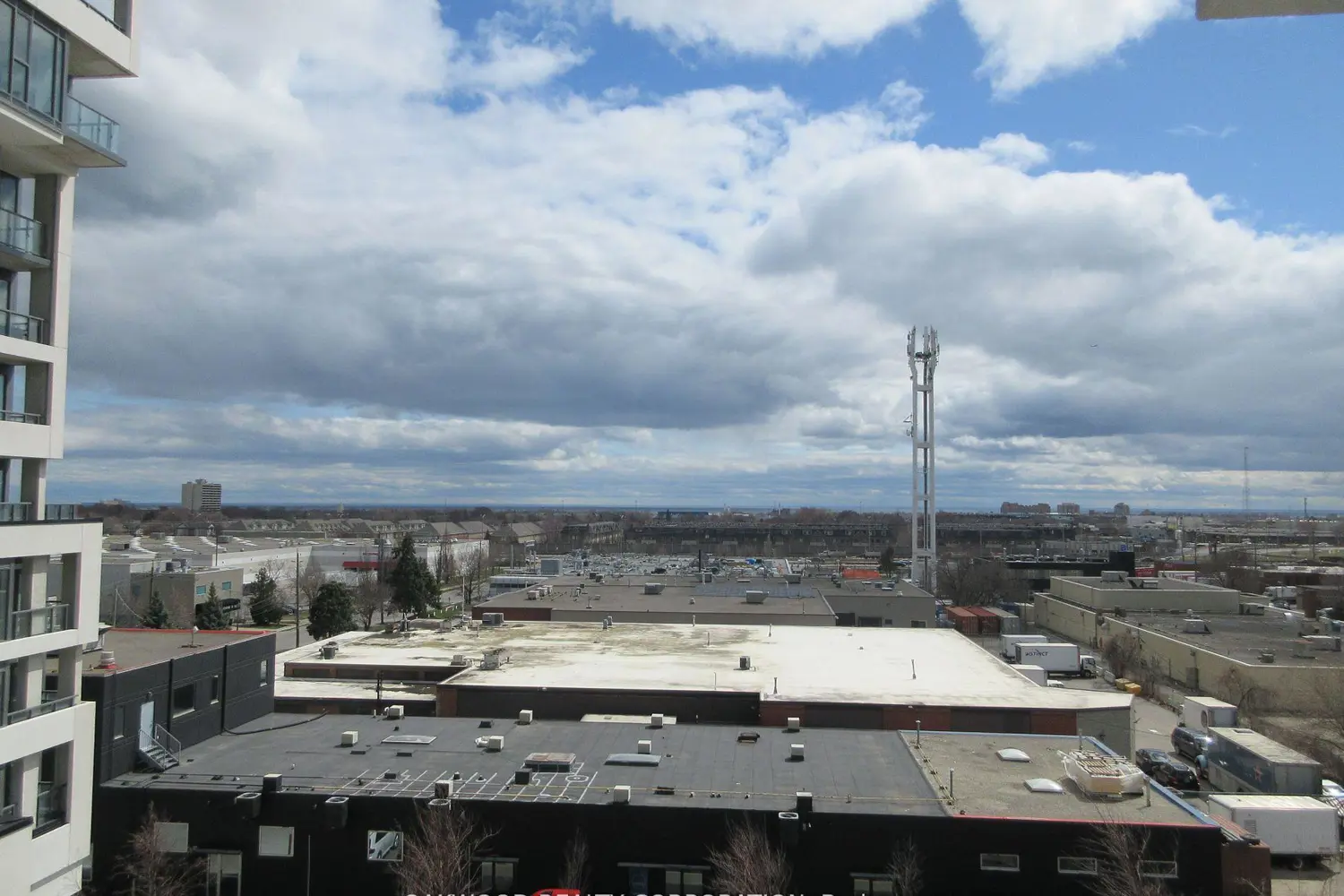 Additional image 3 of 859 The Queensway 512