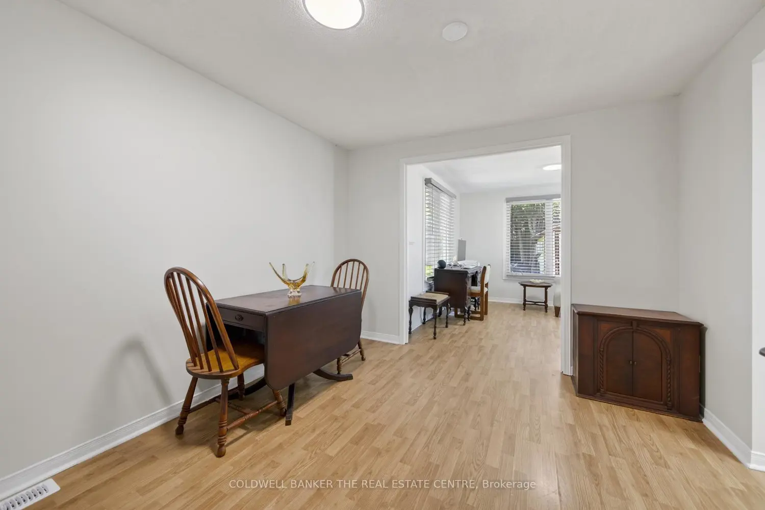 24 Briar Wood Place photo 4