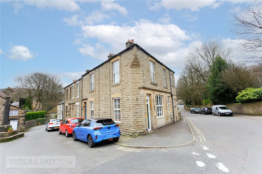 3 bed end terrace house for saleOld Cross, Glossop, Derbyshire SK13