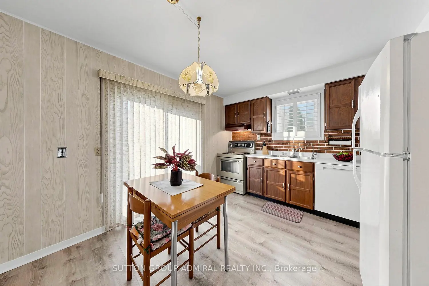 Additional image 12 of 45 Howlett Avenue
