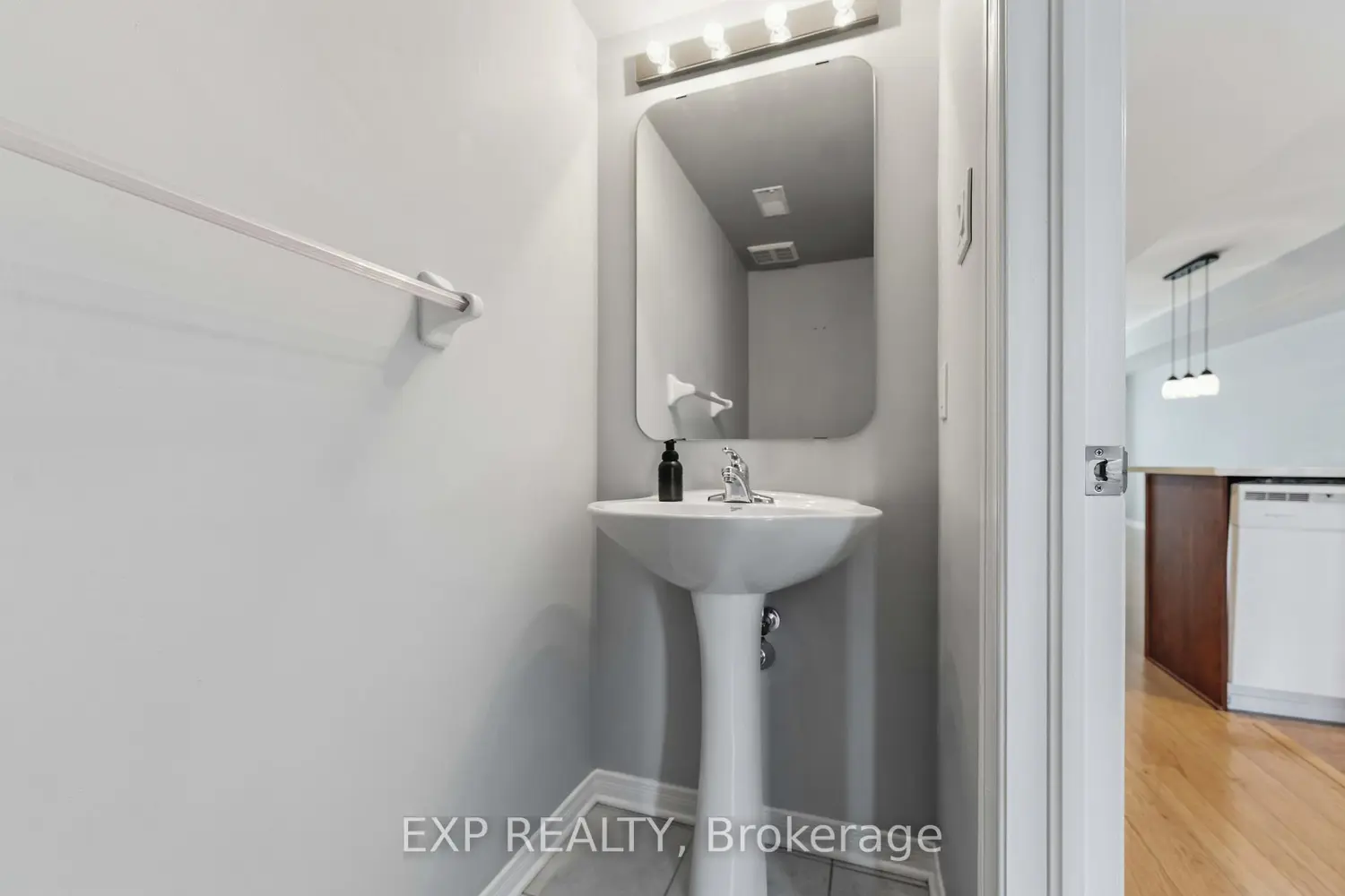 Additional image 6 of 81 Strathaven Private