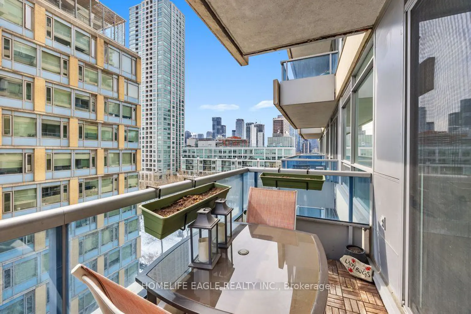 Additional image 15 of 500 Sherbourne Street 606