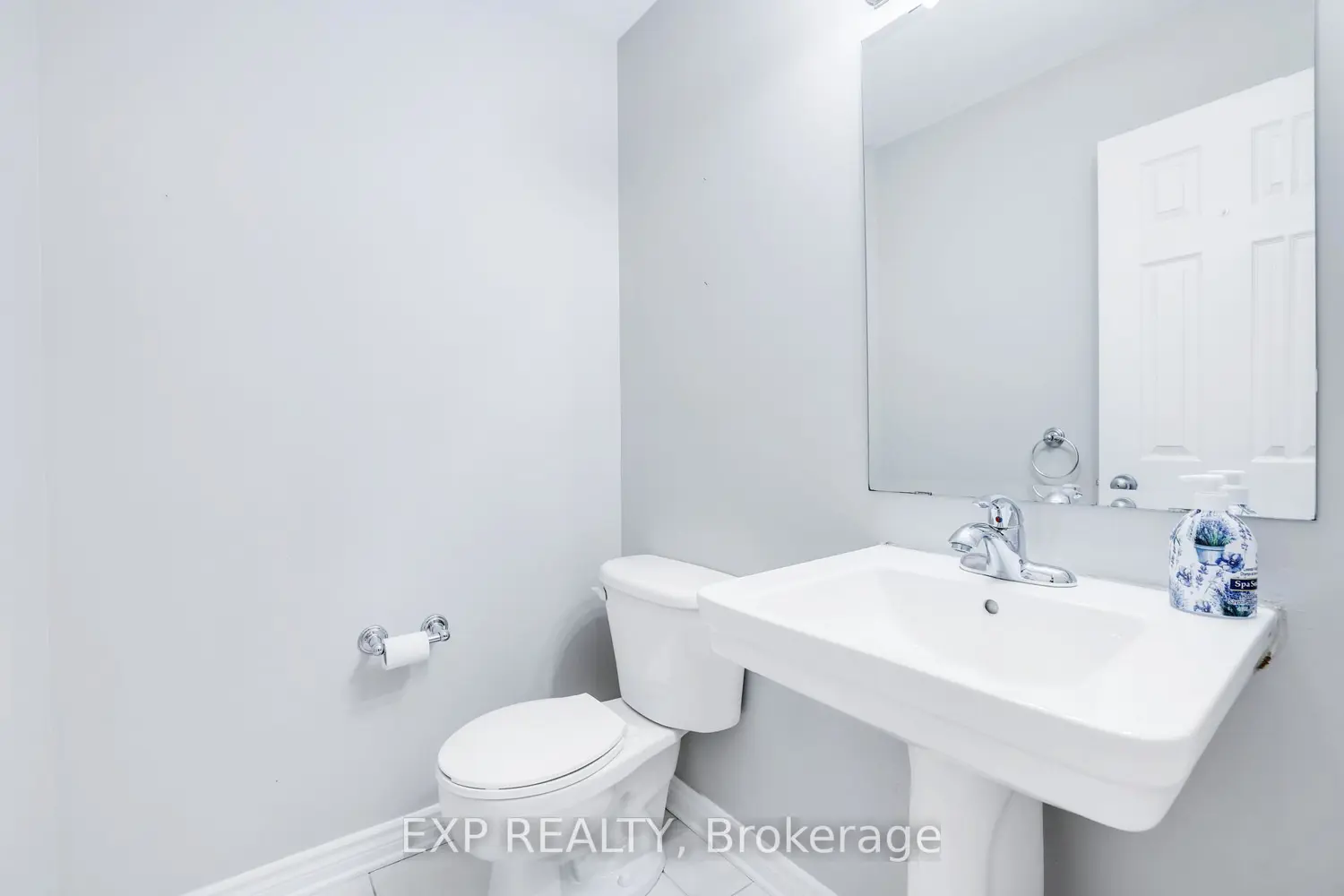 352 Forestbrook Street photo 4